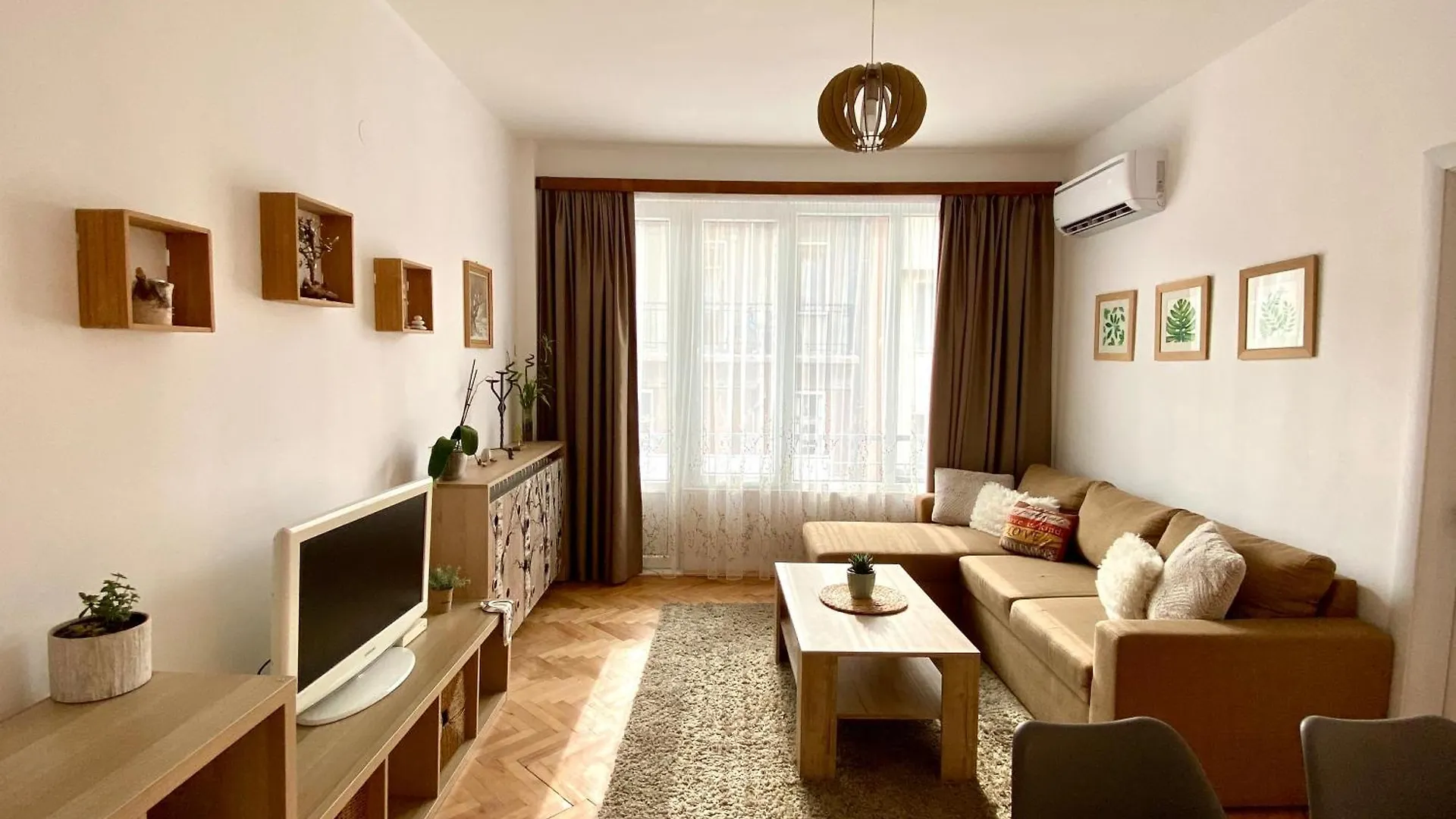 Lovely Apartment In The Heart Of Sofia