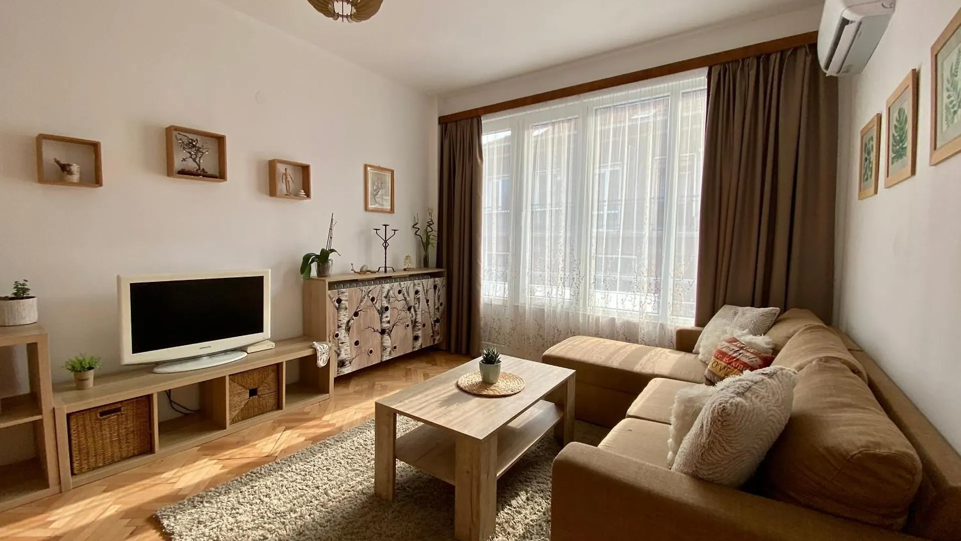 Lovely Apartment In The Heart Of Sofia
